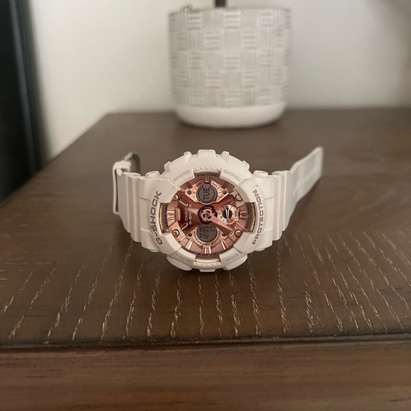 G Shock Watch - Picture 1 of 2